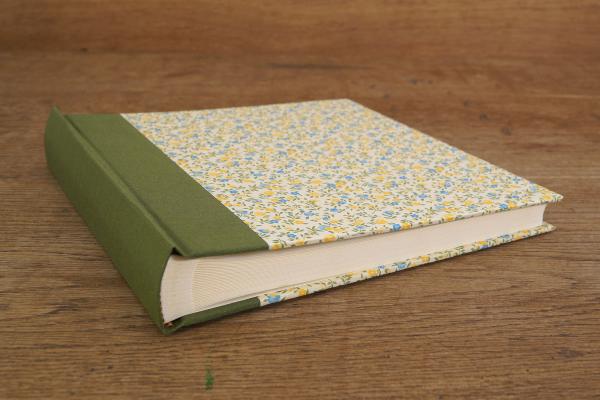 Fotoalbum Blütenmotiv, "Gigi", blau - gelbes Fotoalbum